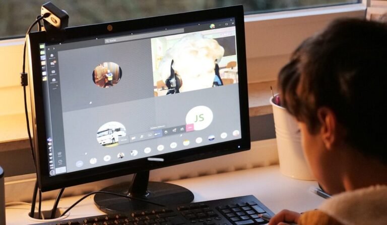 Aoomaal Pioneering the Future of Video Sharing